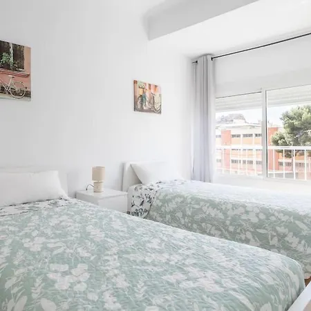 Lovely 3-bedroom With Balcony